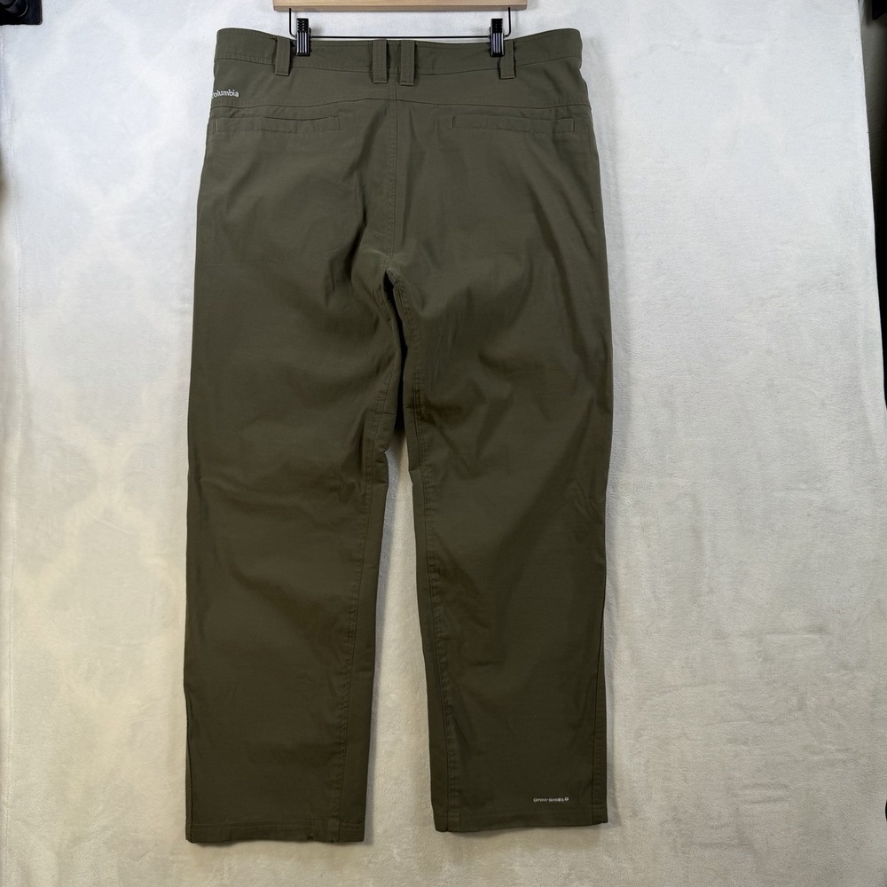 Columbia Omni-Shield hiking Pant Khaki Green Nylon outdoor Men's Size 40x32